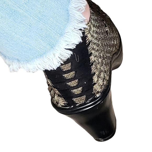 Corkys Womens 7 Bronze Metallic Nylon Weave Heels Stretch Pull On  Shoes - Picture 12 of 12